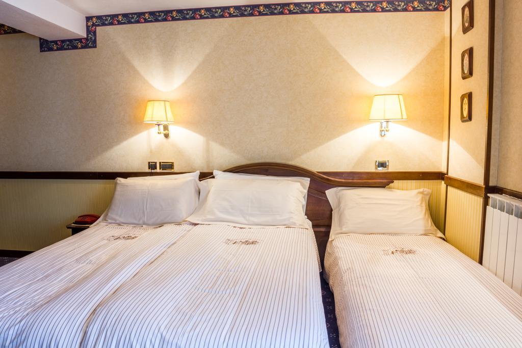 Hotel Petit Prince Antagnod Eksteriør bilde